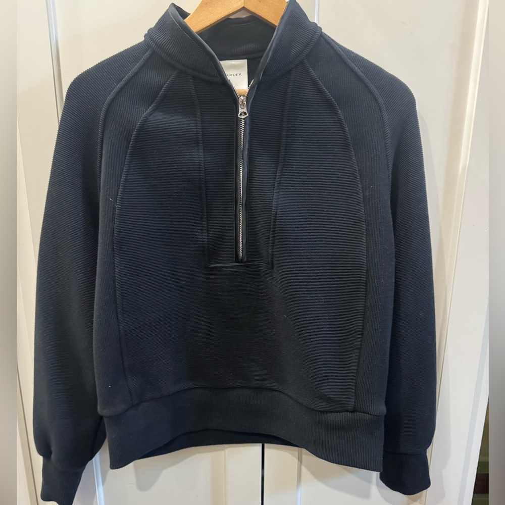 Varley pullover size XS.  Black